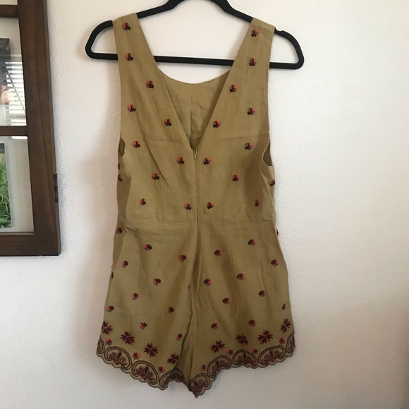 SOLD Free people embroidered floral olive romper size 2 - Picture 5 of 10